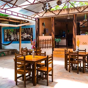 Hostel Yaxche Centro Hostal Y Camping, Bacalar